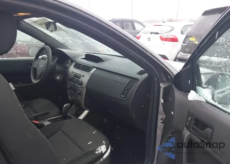 2010 Ford Focus Se z USA, uszkodzony, nr VIN 1FAHP3FN2AW107865